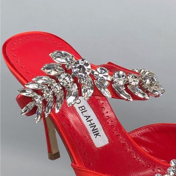 Manolo Blahnik Lurum 90MM Embellished Satin Mules size 37.5 - Picture 9 of 16